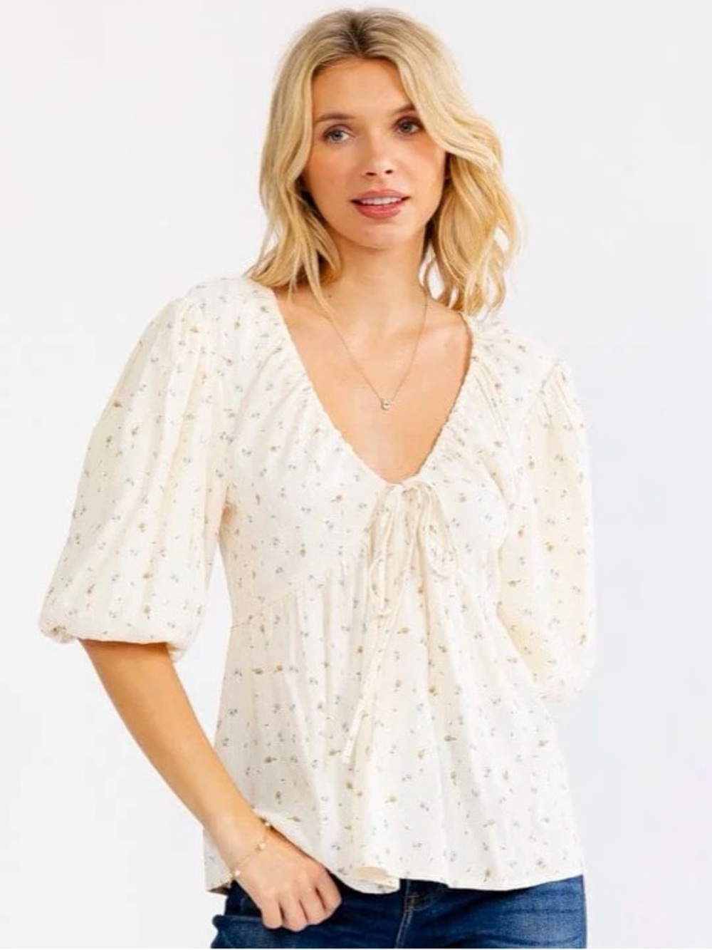 A632. Floral Puff Sleeve Blouse V-neckline and Open Back - Picture 3 of 4